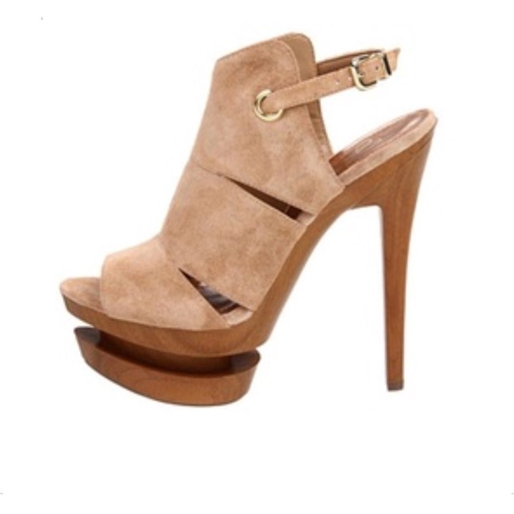 Jessica Simpson Shoes - 💐NWOT Jessica Simpson Platform Sandals